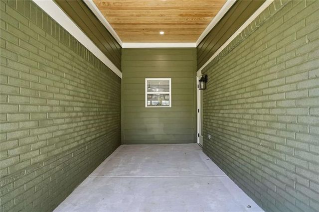 2940 Cloverhurst Drive, Atlanta, GA 30344