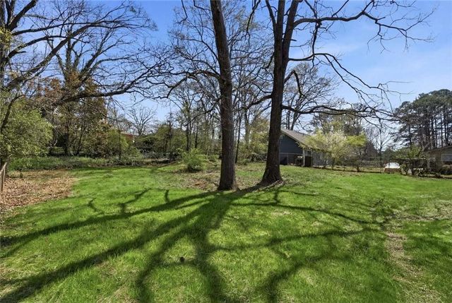 2940 Cloverhurst Drive, Atlanta, GA 30344