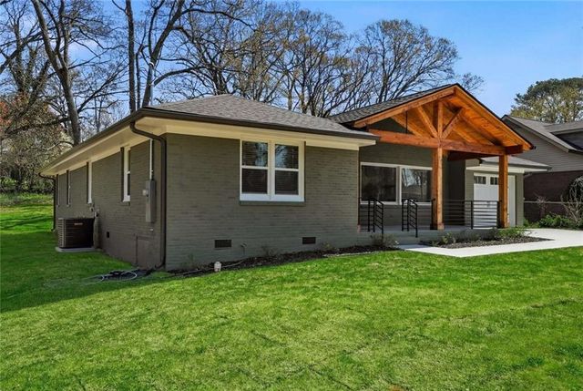 2940 Cloverhurst Drive, Atlanta, GA 30344