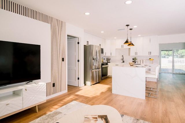 219 S CORONA AVENUE, Clearwater, FL 33765