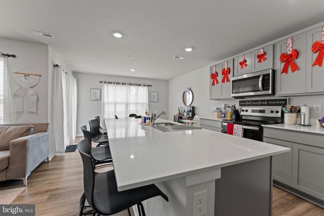 140 WOOD WALK AVE, La Plata, MD 20646