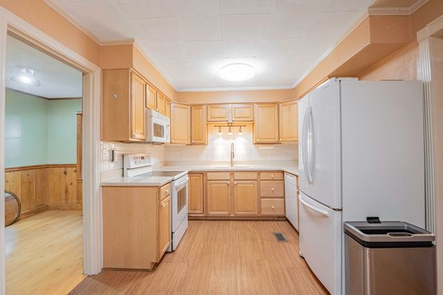 230 Washington Road, Rossville, GA 30741