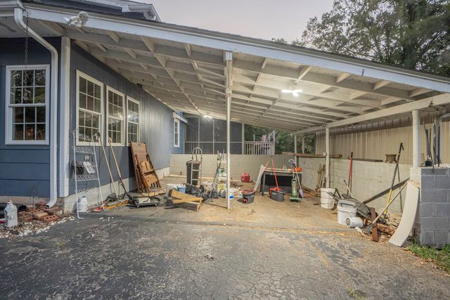 230 Washington Road, Rossville, GA 30741