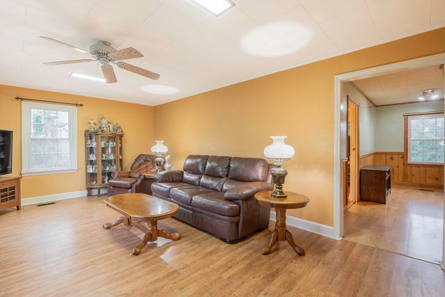 230 Washington Road, Rossville, GA 30741
