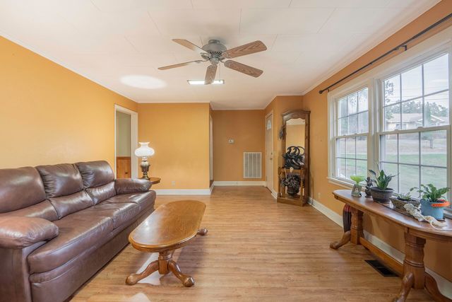 230 Washington Road, Rossville, GA 30741