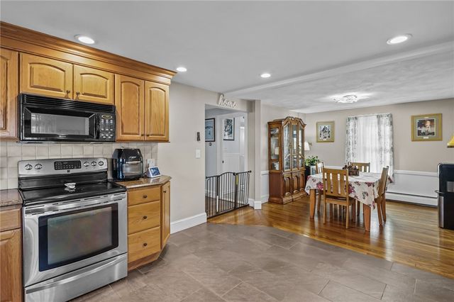 20 Maryland Drive, West Warwick, RI 02893