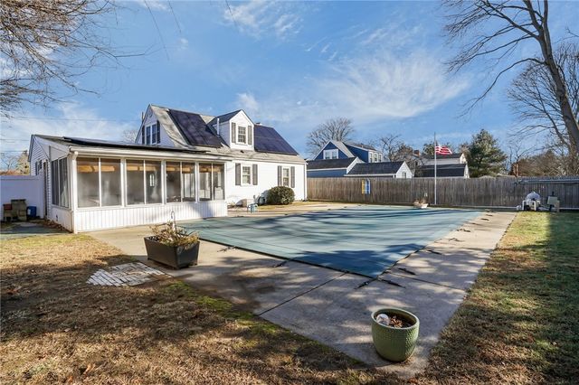 20 Maryland Drive, West Warwick, RI 02893