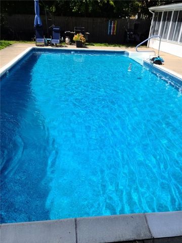 20 Maryland Drive, West Warwick, RI 02893