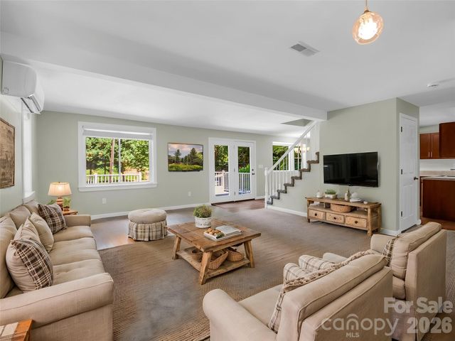 102 Little House Road, Tryon, NC 28782