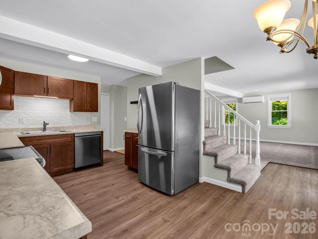 102 Little House Road, Tryon, NC 28782