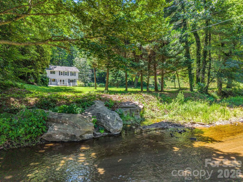 102 Little House Road, Tryon, NC 28782