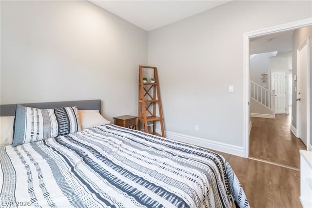 9762 Valmeyer Avenue, Las Vegas, NV 89148