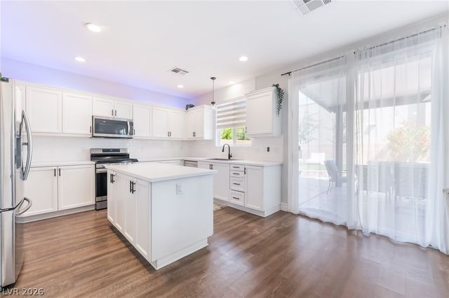 9762 Valmeyer Avenue, Las Vegas, NV 89148
