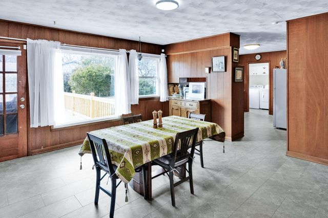 2323 S Hampton Avenue, Springfield, MO 65807