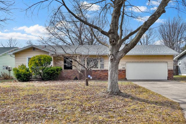 2323 S Hampton Avenue, Springfield, MO 65807