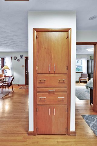 2323 S Hampton Avenue, Springfield, MO 65807