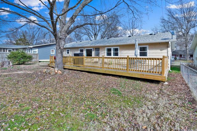 2323 S Hampton Avenue, Springfield, MO 65807