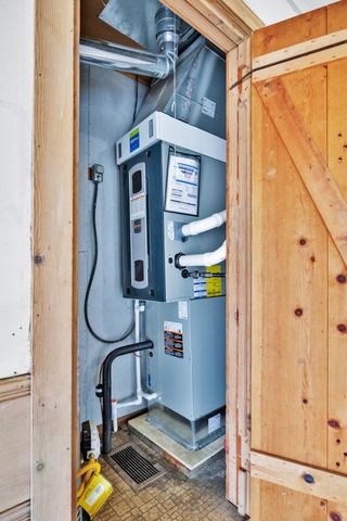 2323 S Hampton Avenue, Springfield, MO 65807