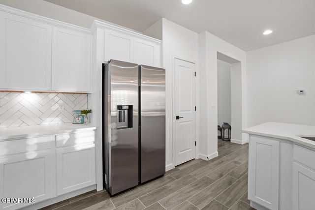 609 Curleaf Court, Horizon City, TX 79928