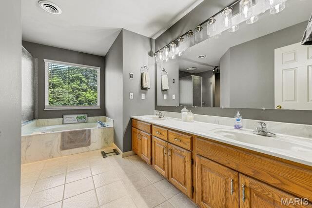 18 Hoffert Street, Union, MO 63084
