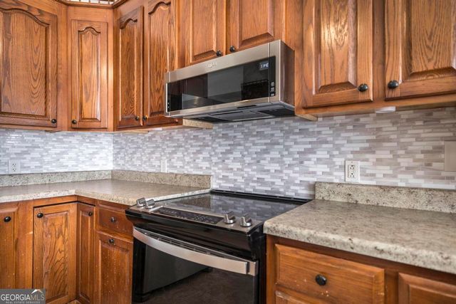 108 Covey Run Drive, Warner Robins, GA 31088