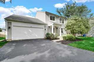 15 Berkshire Court, South Elgin, IL 60177