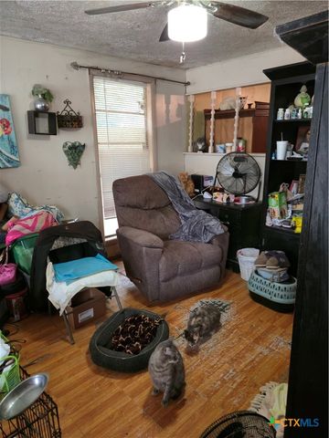 2518 Thompson Street, Victoria, TX 77901