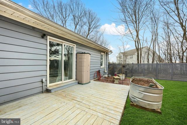 2202 WINDSOR RD, Windsor, PA 17366