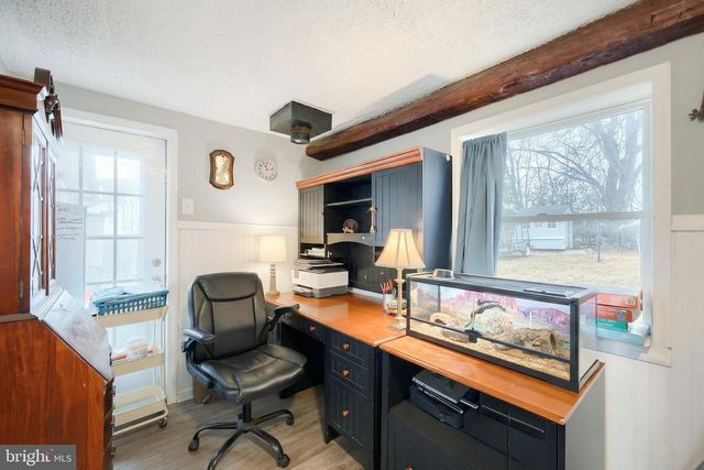 2202 WINDSOR RD, Windsor, PA 17366