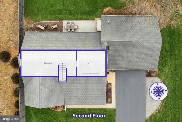 2202 WINDSOR RD, Windsor, PA 17366