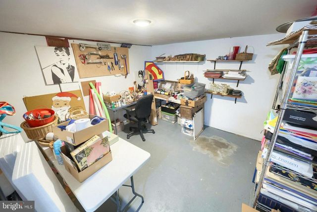 2202 WINDSOR RD, Windsor, PA 17366