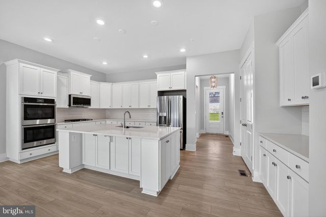 9605 VICTORIA PARK DR, Upper Marlboro, MD 20772