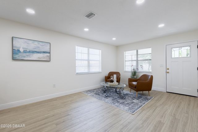 136 Taylor Avenue, Daytona Beach, FL 32114
