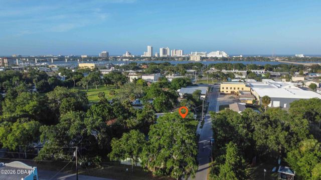 136 Taylor Avenue, Daytona Beach, FL 32114