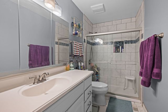 209 Alpine Drive, Vernon Hills, IL 60061