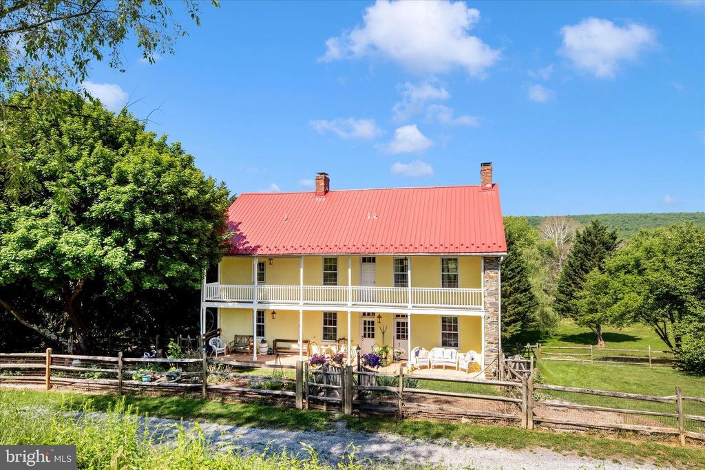 Image 2 of property listing at 20504 AND 20508 GAPLAND RD, Rohrersville, MD 21779