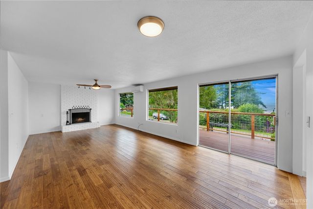 2536 Island View Lane, Lummi Island, WA 98262