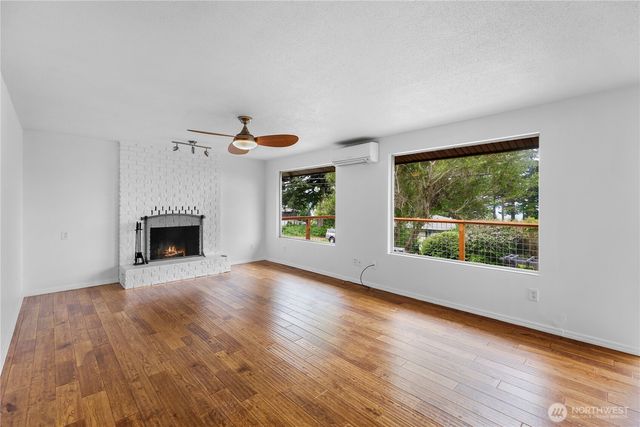 2536 Island View Lane, Lummi Island, WA 98262