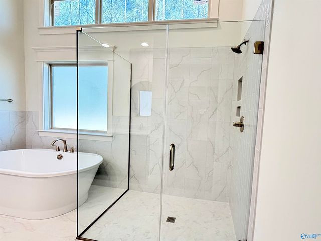 28 Bluff Creek, Huntsville, AL 35803