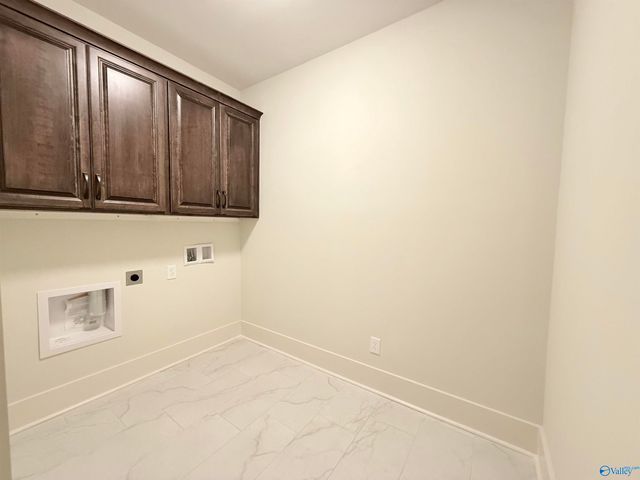 28 Bluff Creek, Huntsville, AL 35803