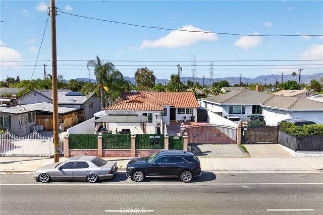 12327 Saticoy Street, North Hollywood, CA 91605