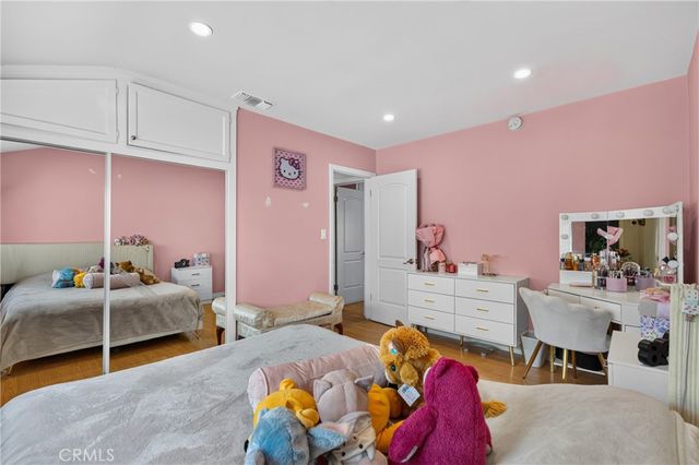 12327 Saticoy Street, North Hollywood, CA 91605