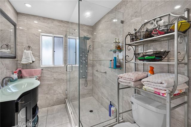 12327 Saticoy Street, North Hollywood, CA 91605