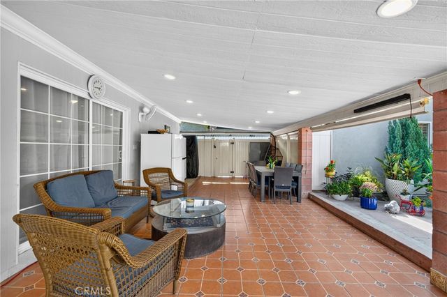 12327 Saticoy Street, North Hollywood, CA 91605