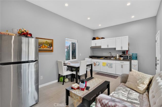 12327 Saticoy Street, North Hollywood, CA 91605