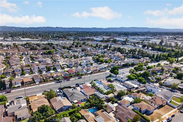 12327 Saticoy Street, North Hollywood, CA 91605