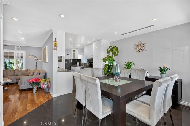 12327 Saticoy Street, North Hollywood, CA 91605
