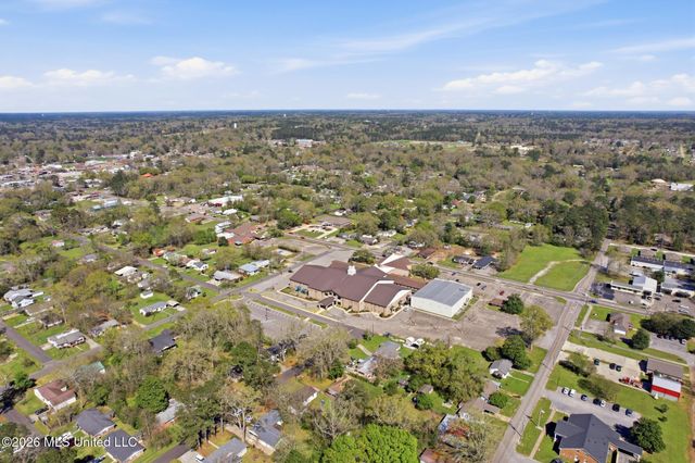 202 Hegwood Street, Petal, MS 39465