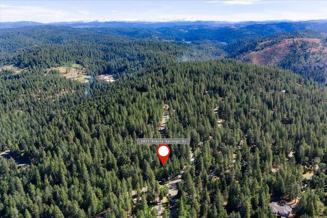 5671 Sierra Springs Dr, Pollock Pines, CA 95726