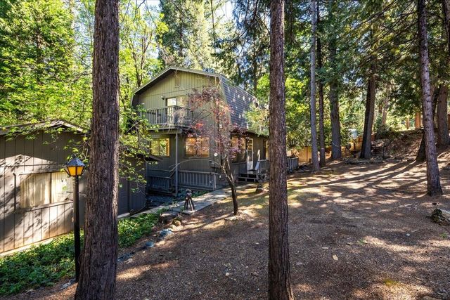 5671 Sierra Springs Dr, Pollock Pines, CA 95726